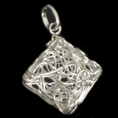 Imagen colgante plata diseño grande